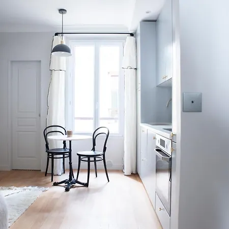 Cozy Flat, Batignolles Апартаменты Париж