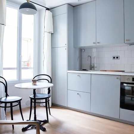 Апартаменты Cozy Flat, Batignolles Париж