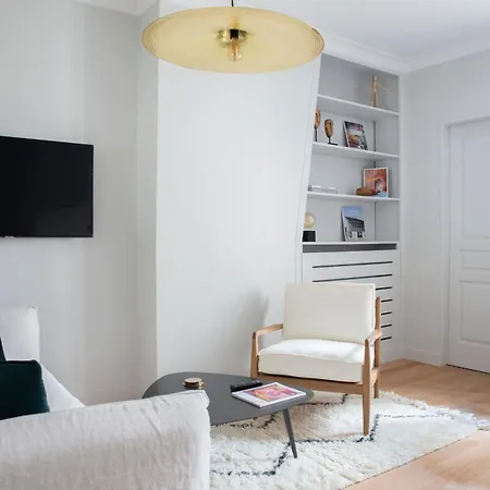 Cozy Flat, Batignolles * Париж