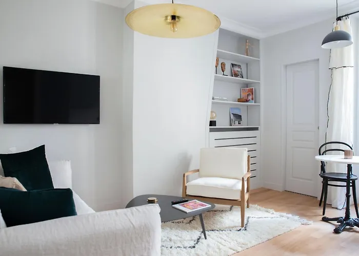 Cozy Flat, Batignolles * Paris